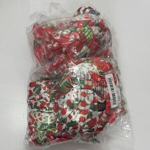 Festive Red and Green Hair Scrunchies Accessories Set
